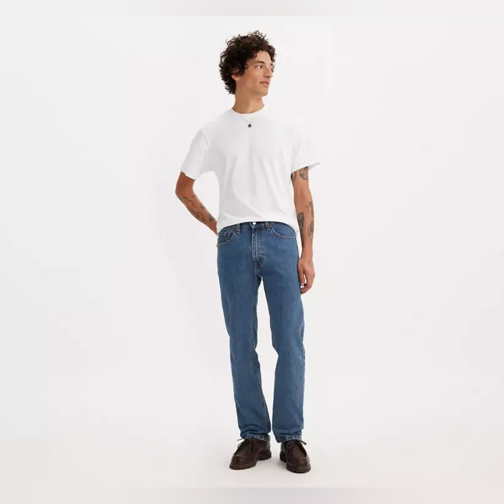 NWT Levi’s Mens 505 Regular Fit Medium Stonewash Non-Stretch Denim Jeans 36 x 29